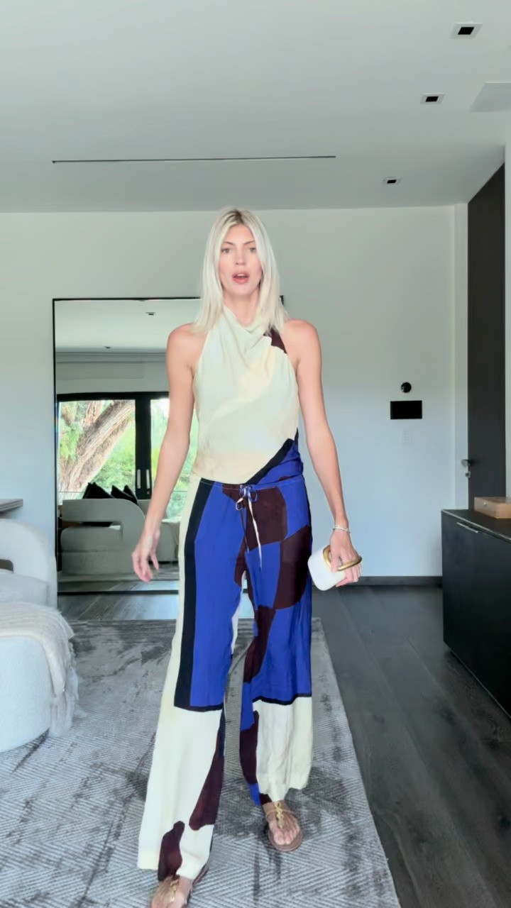 How fun are these pants?! 

 #LTKStyleTip #LTKWatchNow