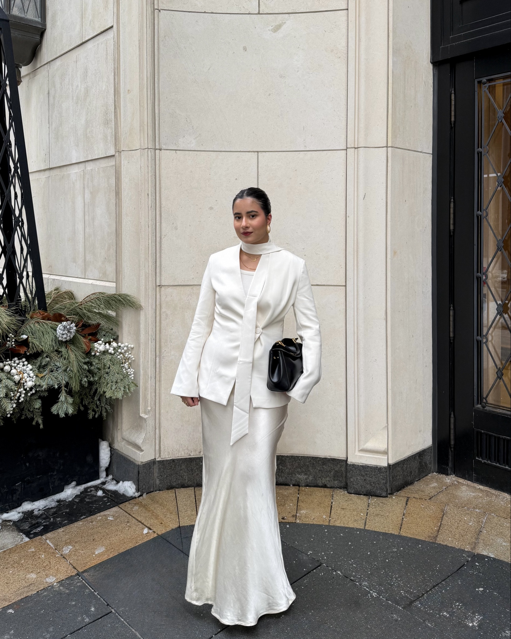 winter whites 🦢

#LTKdresses #LTKdatenight #LTKmodest