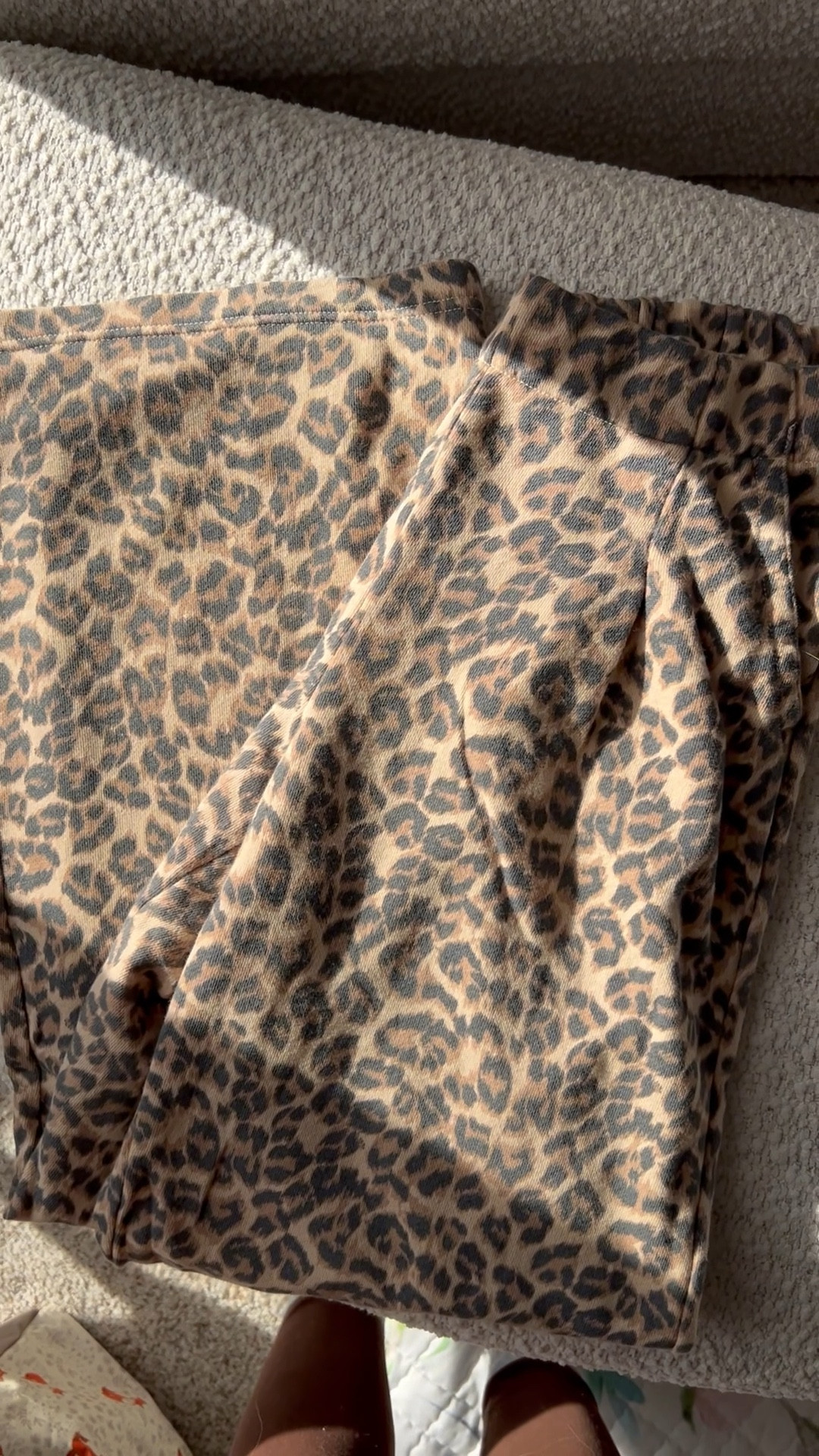 I cannot wait to make these pants my whole personality🖤

#LTKFindsUnder50 #LTKWatchNow #LTKSaleAlert