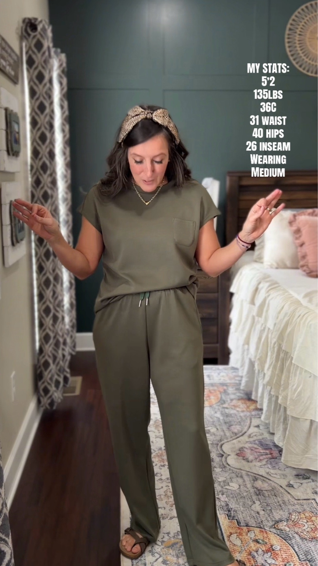 Give me a two piece set every day 👏🏼

two piece set, pants set, casual outfit, outfit, ootd

#LTKmomlife #LTKgrwm #LTKootd