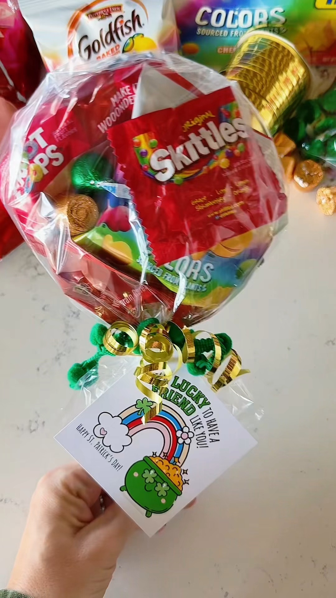 St Patrick’s Day Rainbow themed  class party gifts! 

A little savory snack with the Goldfish and a lot of sweet with the Froot Loops, Skittles and chocolate! 




#LTKkids #LTKparties #LTKSeasonal