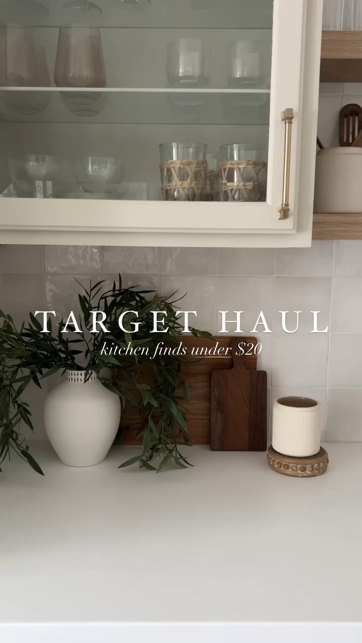 Target Haul! Five kitchen items under $20 that I am LOVING! 

Neutral Metal Colander
Waffle weave hand towels - color says light gray but they are taupe ish.
Shatter proof plastic ribbed tumbler glasses
Neutral salt and pepper grinders
Prettiest neutral coffee mugs

All so good 👏👏

Kitchen, kitchen decor, neutral kitchen, coffee bar, kitchen accessories, target kitchen, target finds 

#LTKfindsunder50 #LTKhome