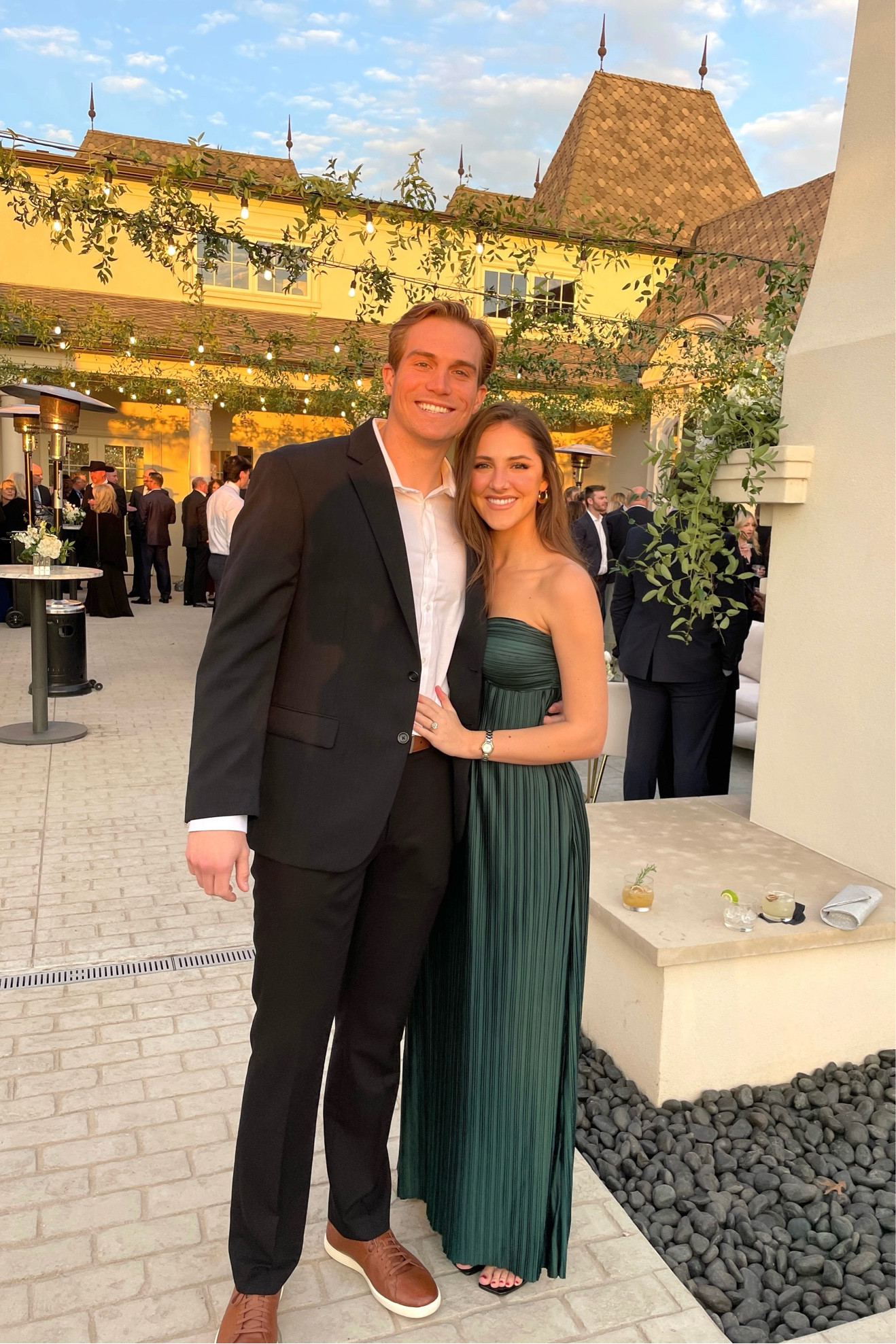 The perfect wedding guest dress!
It’s currently sold out but very similar dresses on Revolve! 

Lulus: Whimsical Beauty Emerald Green Satin Plisse 💚💚