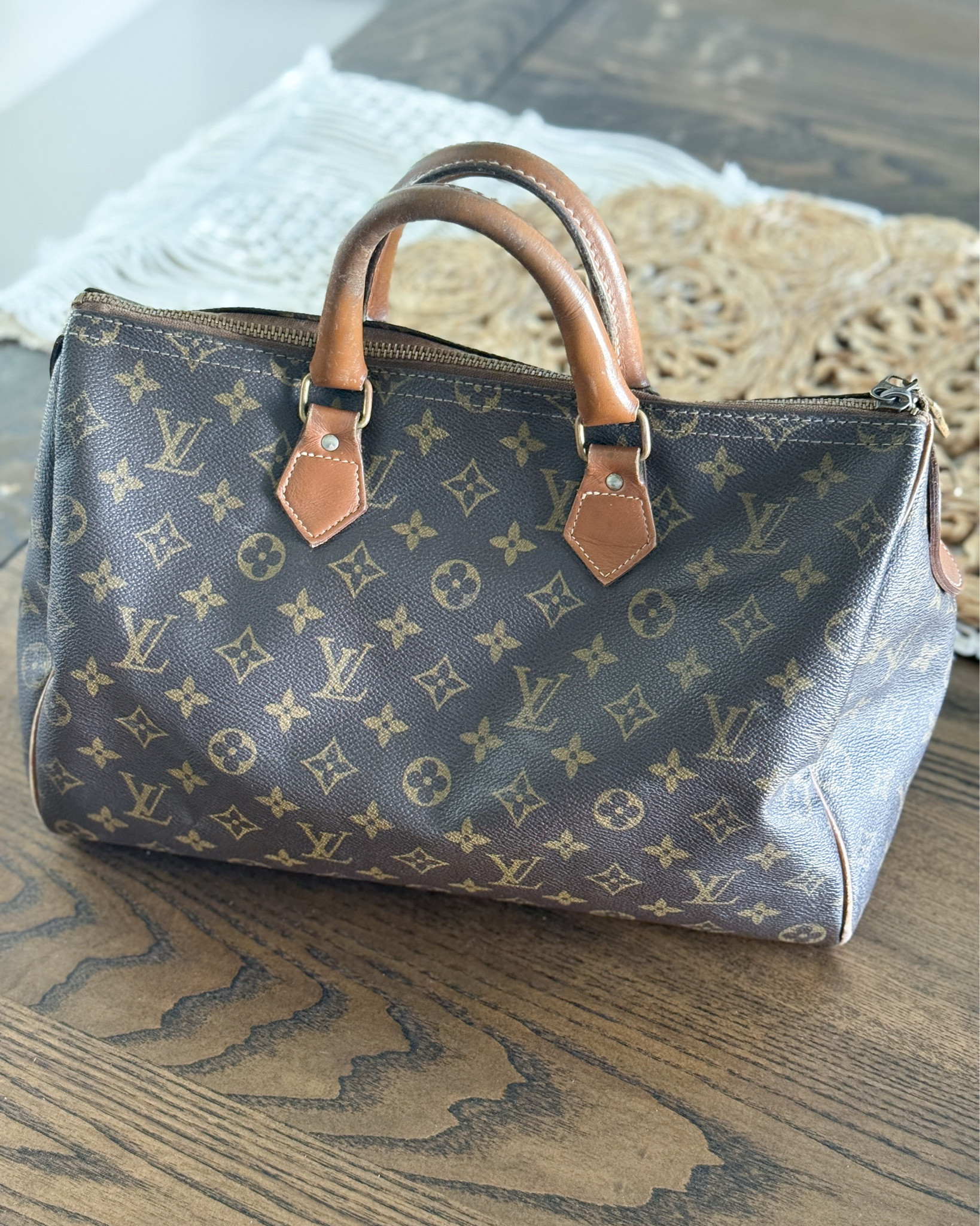 She’s here & she’s iconic. I scored this vintage Louis Vuitton Speedy 35 & I’m obsessed. It’s giving old money, capsule wardrobe, & effortless chic all at once. If you’ve been thinking about going vintage, this is your sign. Tagging some similar options at different price points. 

vintage louis vuitton - louis vuitton speedy 35 - classic designer handbag - old money style - capsule wardrobe essential - timeless investment piece - luxury resale find - secondhand designer bag - everyday designer handbag - quiet luxury trend - preowned lv bag - effortless style staple - neutral fall accessory - closet must have

#LTKTravel #LTKItBag #LTKStyleTip
