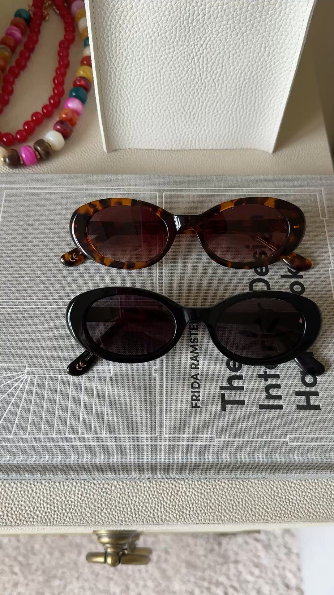 Sunglasses 20% off @Madewell with code LTK20. 
I love the oval shape as a change for me from oversized rectangular shapes. I took these on vacation on spring break. 
Good quality too. UV protection. 
Fits my larger size head well. 
Looks chic.

#LTKxMadewell #LTKOver40 #LTKTravel