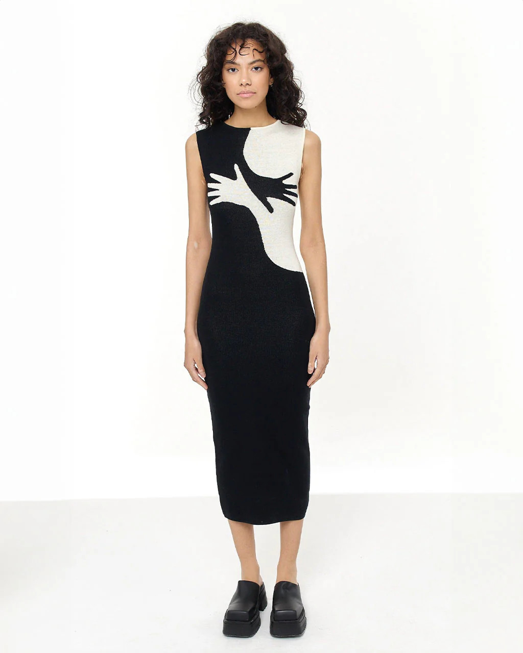 Handsy Knit Midi Dress | ban.do