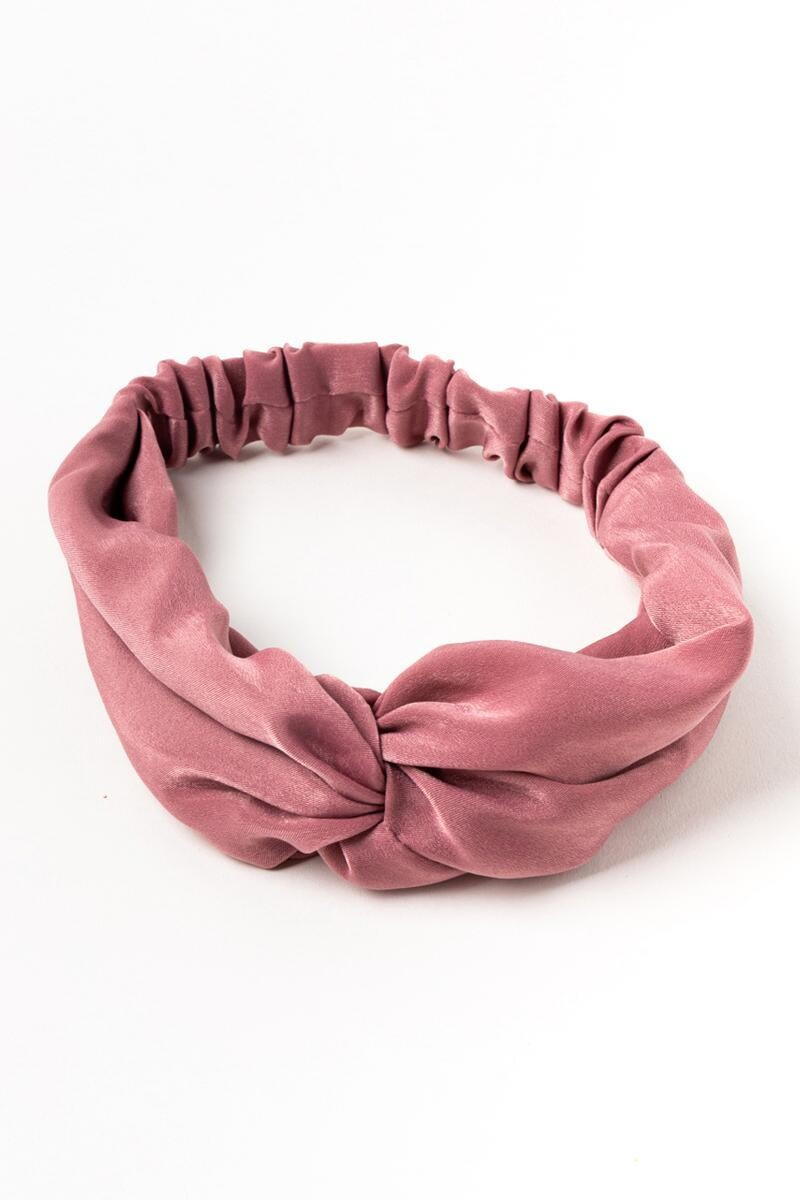 Janet Coral Satin Headwrap | Francesca’s Collections