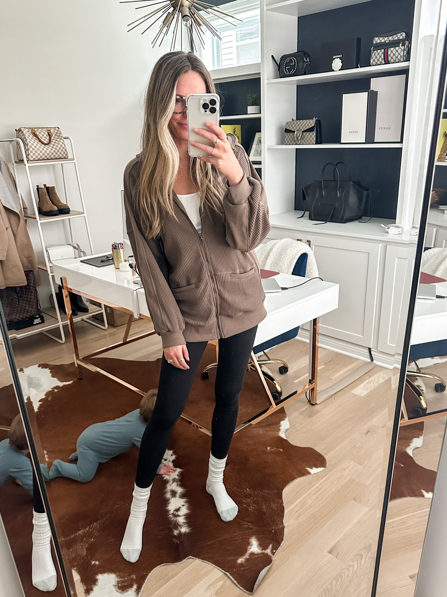 Casual outfit / sweatshirt / 

Small in everything 


#LTKstyletip #LTKunder100 #LTKunder50