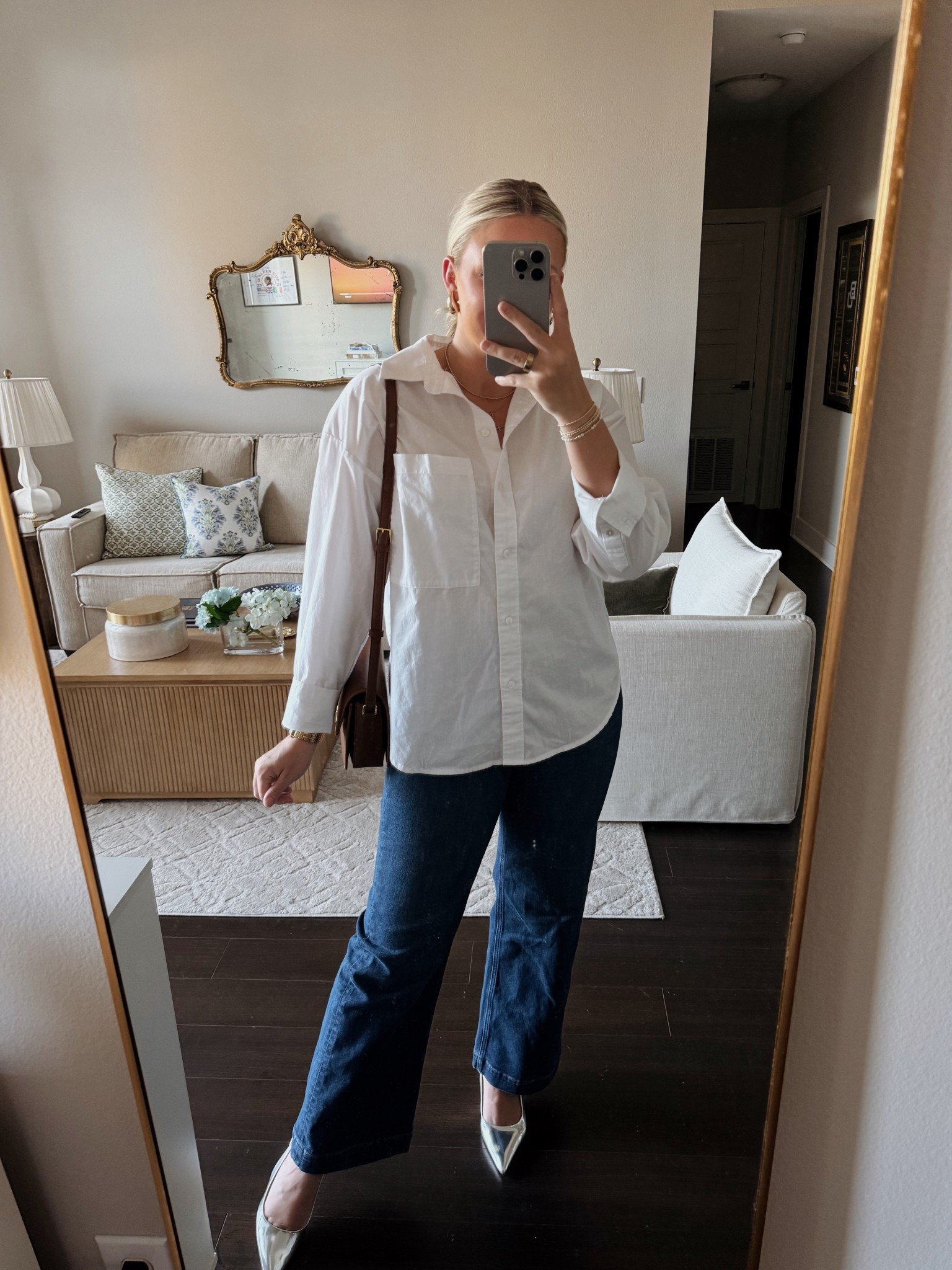 I such a sucker for a classic button down and flare jean moment! Love these pieces and they are staples for me! 

#LTKSeasonal #LTKStyleTip