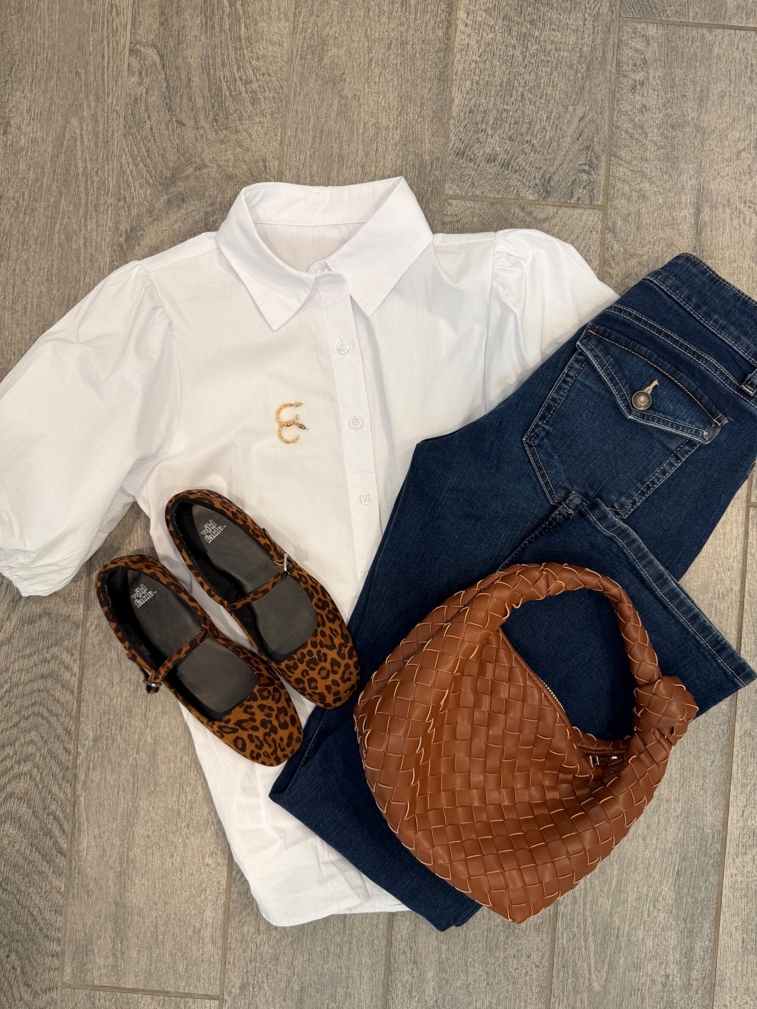 Simple and classic, jeans, crisp white top, leopard accessories, braided purse 

#LTKootd #LTKOver40 #LTKgrwm