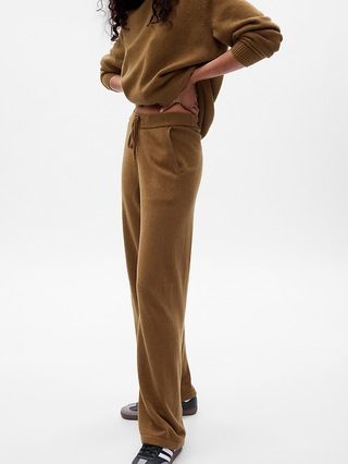 CashSoft Sweater Pants$69.95288 Ratings Image of 5 stars, 4.3 are filled288 Ratings | Gap (US)
