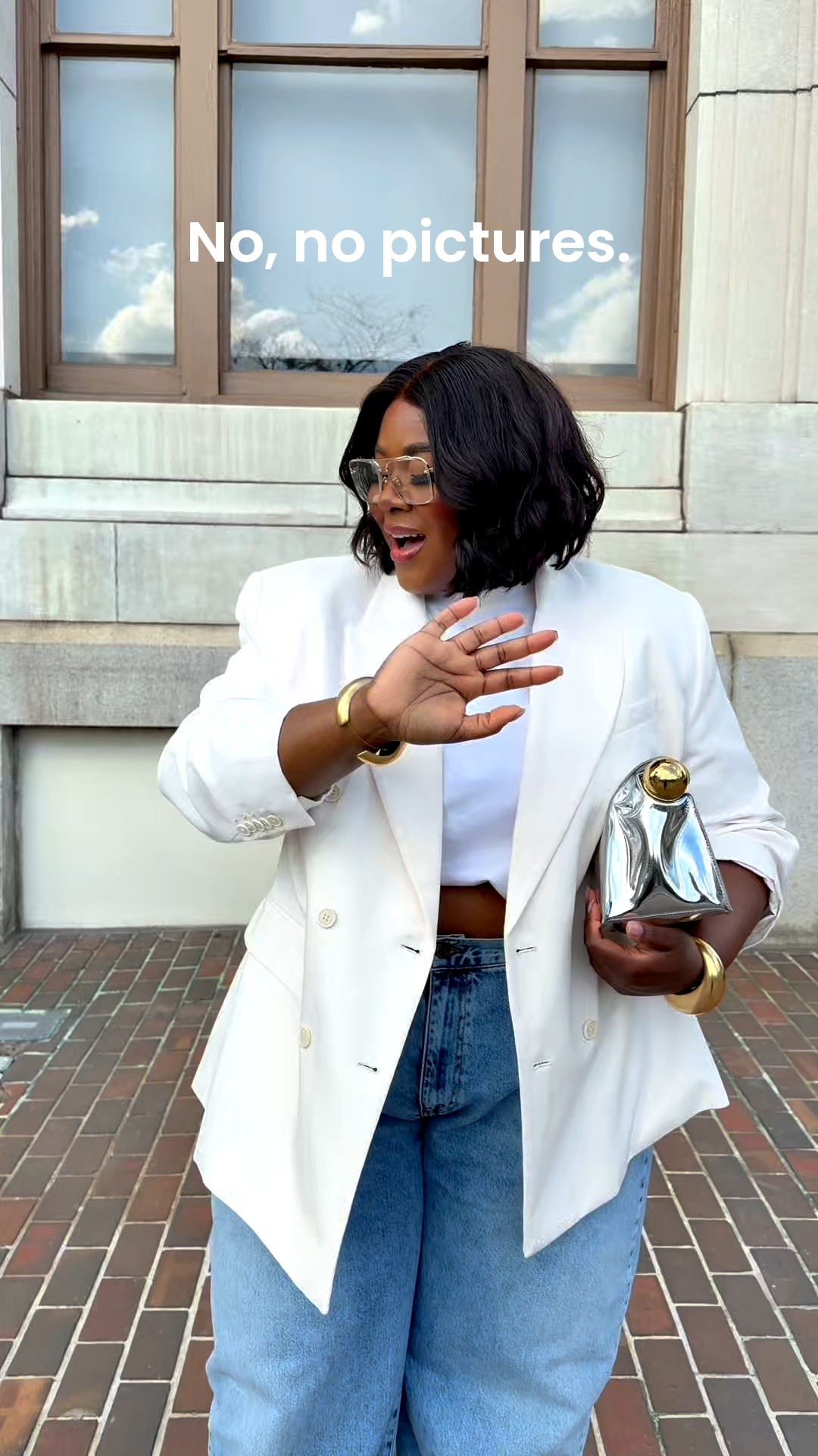 no pictures— I’m not even ready ...

Size 20 in everything 
Bangles old from Khoi 

Comment SHOP below to receive a DM with the link to this post on my LTK ⬇ https://liketk.it/5UDfu #ltkbeauty #ltkplussize #ltksalealert

#LTKSaleAlert #LTKPlusSize #LTKBeauty