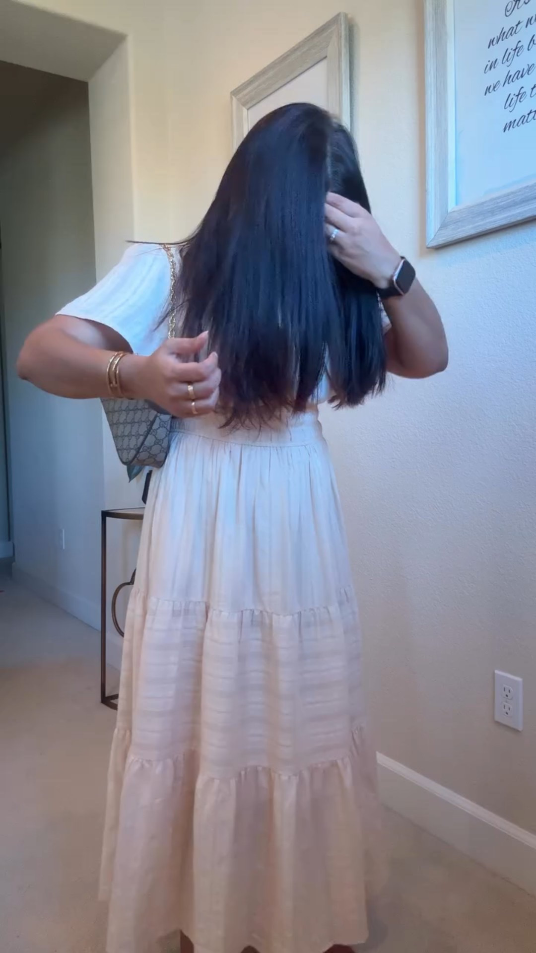 This song😍
Fits the maxi vibes and the new @maybelline Lifter Lip liners of which I’m wearing the shade 

Linking all on my LTK soon🥰

#summervibes☀️ #summer #lifterglossmaybelline #giftedbymaybelline #maybellinepartner #makeup #beautycreators