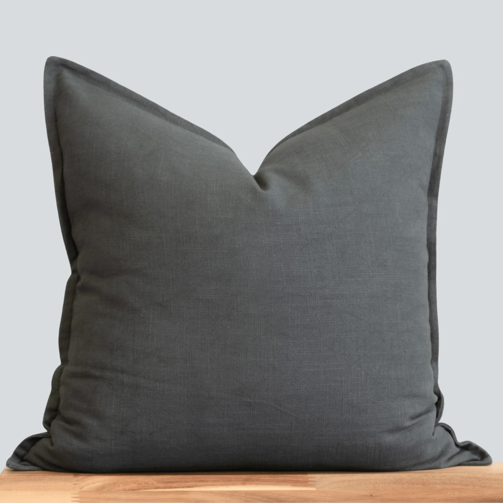 Gávea Solid Color Pillow Cover | Charcoal Gray | Apartment No.3