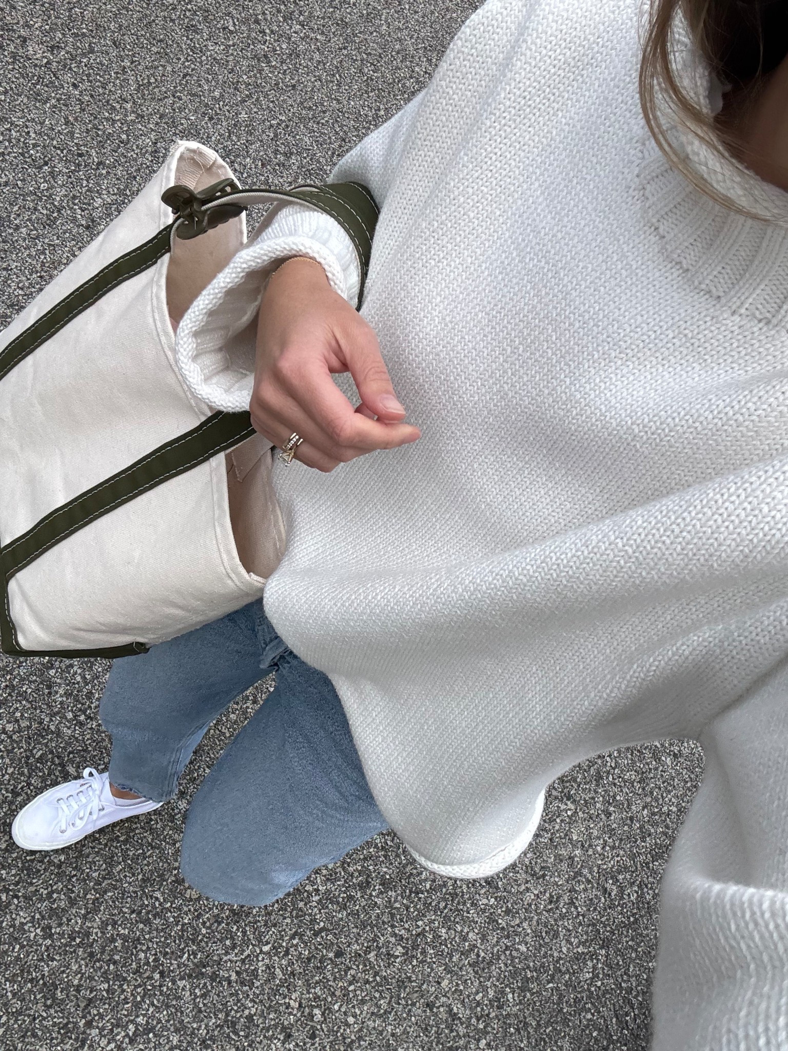 Sweater - I sized down to an XS
Denim - TTS in a small, also come in a cropped version (linked)
Sneakers - TTS
Hair clip is green in 

#LTKFindsUnder50 #LTKSeasonal #LTKFindsUnder100