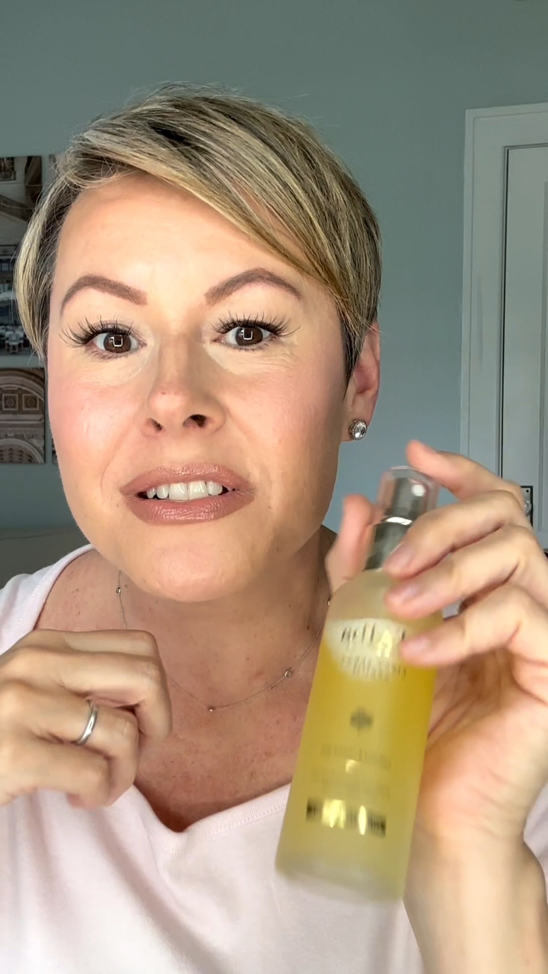 d’Alba setting spray is one product I never want to be without! It helps set my makeup while keeping everything looking fresh and glowy. I even have mine on auto-ship, so you know it’s good! ✨

#LTKOver40 #LTKBeauty #LTKmorningroutine