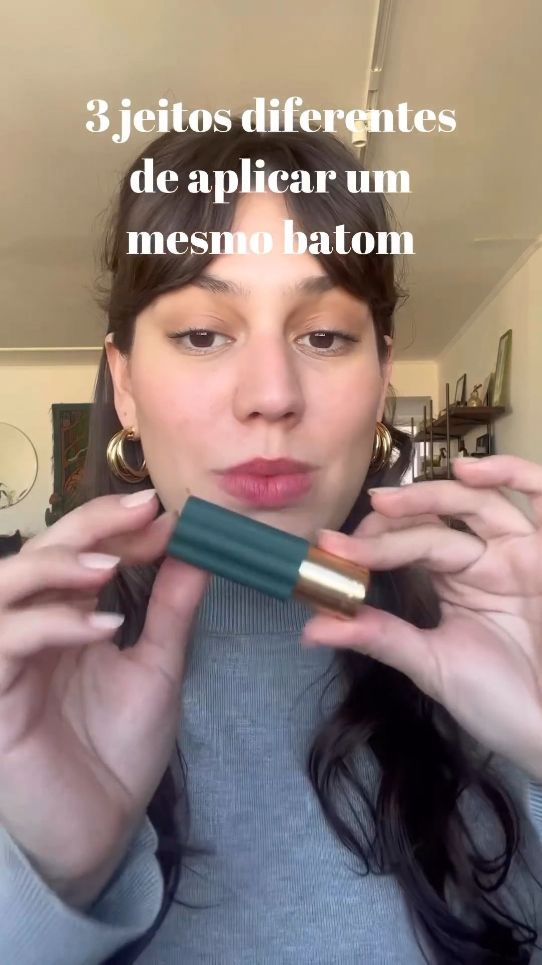 um mesmo batom ganha efeitos diferentes quando aplicado de diferentes maneiras💄 qual vocês gostam mais? eu sou fã de aplicar com o dedo dando batidinhas.

produros usados no vídeo: batom sensa na cor “mara” da @vic_beaute e lip pencil “ruby woo” da @maccosmeticsbrasil 

#LTKbeauty #LTKbrasil