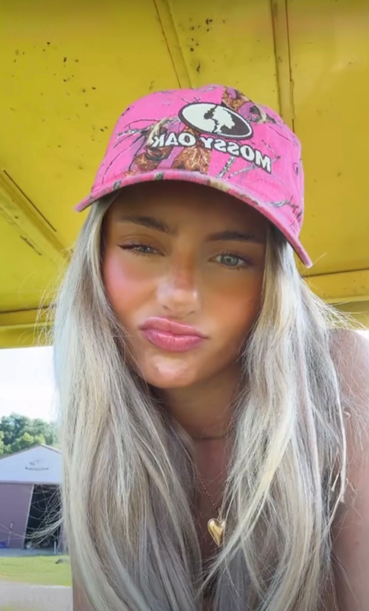 Love this summer look 💖

#LTKStyleTip #LTKActive #LTKSummerEdit