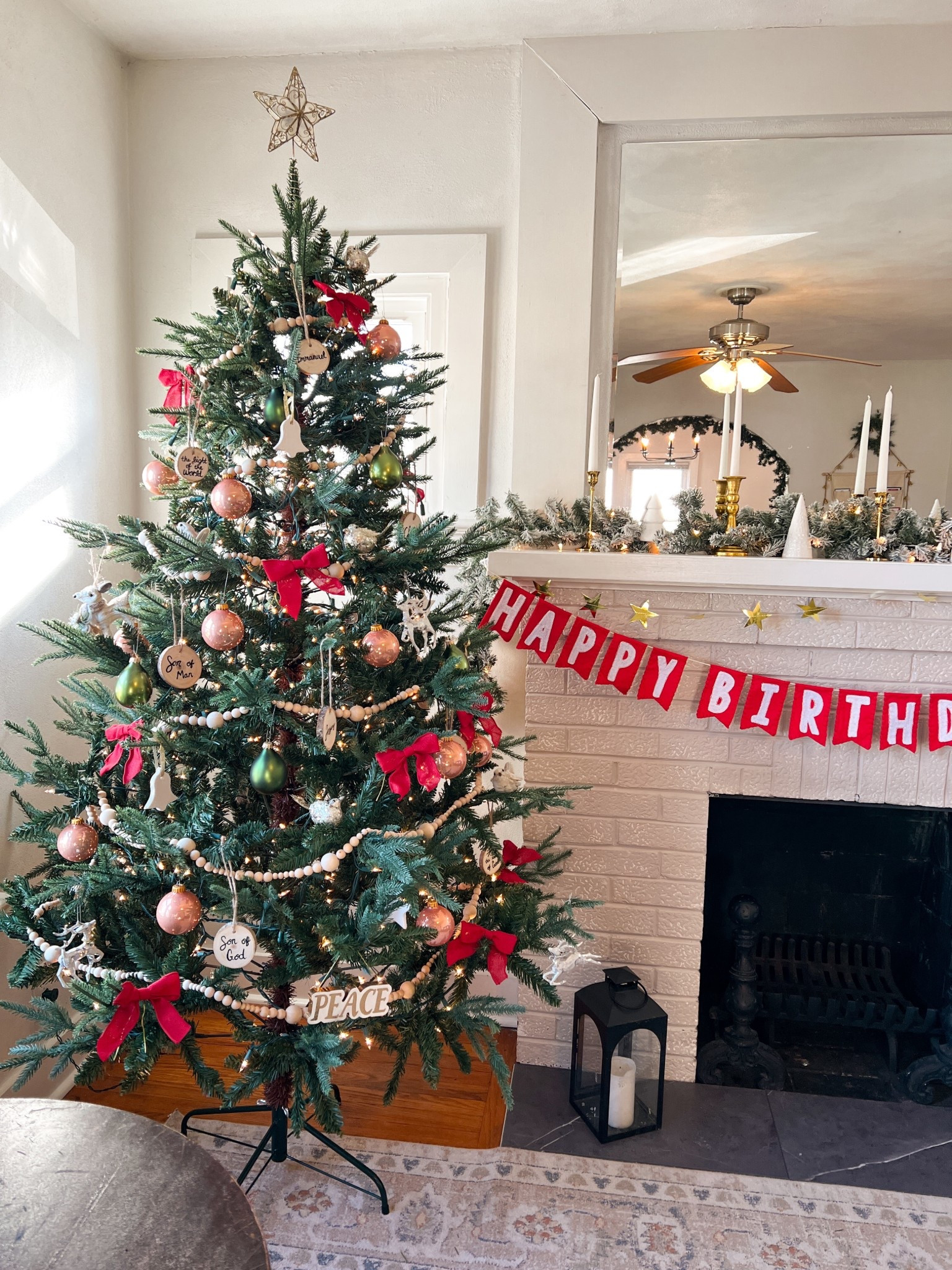 Cottage Christmas 🎄

#LTKSeasonal #LTKHome #LTKHoliday