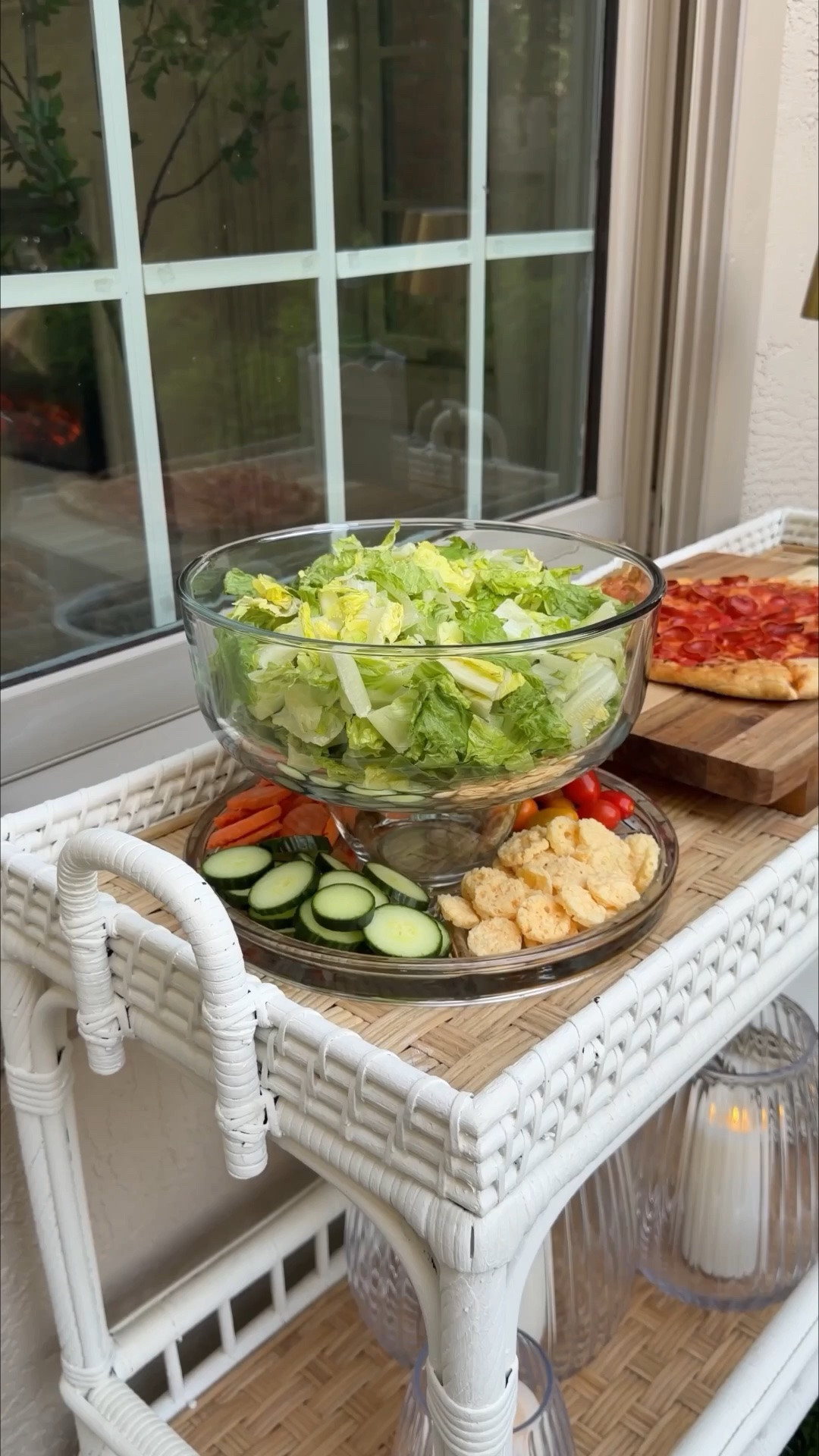 The BEST hosting find and it’s only $26!

#LTKSeasonal #LTKHome #LTKSaleAlert