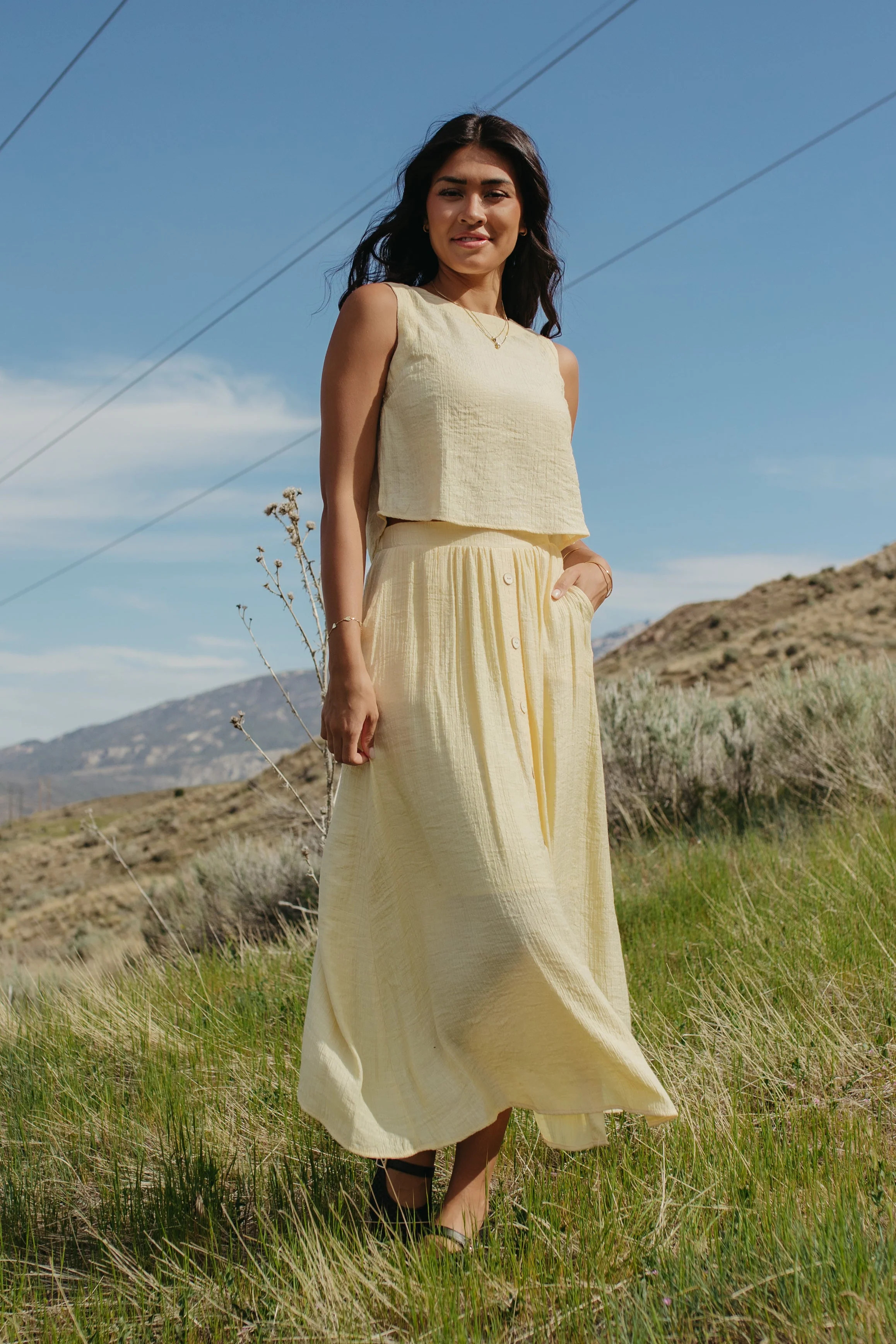 THE HADLEY YELLOW LINEN TOP AND BOTTOM | Pink Desert