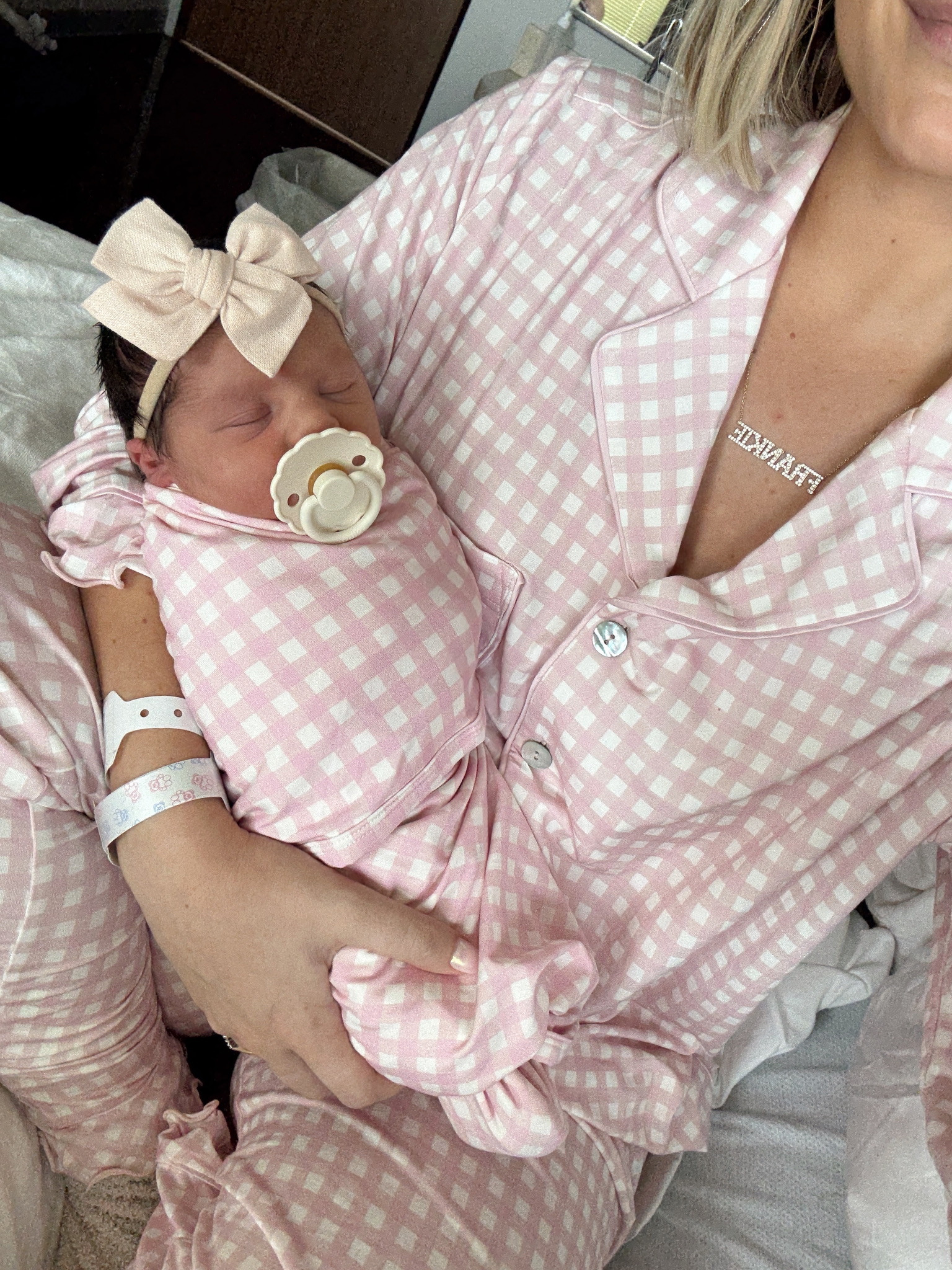 Postpartum pjs roundup! What I’m been living in these past few weeks!

#LTKBaby #LTKBump