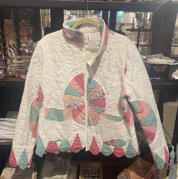 White Pinwheel Quilt Jacket | Hibiscus Linens
