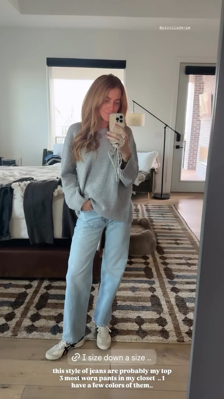 Wearing a small in the sweater + I size down in the jeans! I wear an 8-8.5 in shoes and get a 39.5 in these. 

Pistola, everlane

#LTKootd