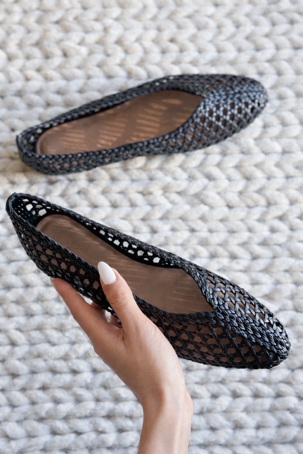 Black woven ballet flats are the perfect everyday neutral. Lightweight, breathable, & comfortable for spring & summer outfits. Easy to style with denim, dresses, skirts, & casual basics. Chic flat shoes, classic black flats, minimalist shoes, capsule wardrobe staple, effortless everyday style.

black woven flats – ballet flats – mesh flats – breathable flats – summer flats – spring shoes – everyday flats – neutral shoes – capsule wardrobe shoes – minimalist shoes – flat shoes for women – comfortable flats – chic flats – casual shoes – womens footwear


#LTKU #LTKootd