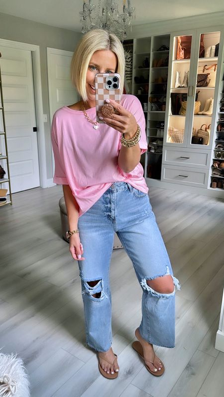 I’m in love with these new @amzon jeans!!!!!!  Also, this tee is sooooooo good and under $10!!!
Tee size small (runs oversized)
Jeans sized up to mediumm
Flip flops run small

#LTKFindsUnder50 #LTKFindsUnder100 #LTKStyleTip
