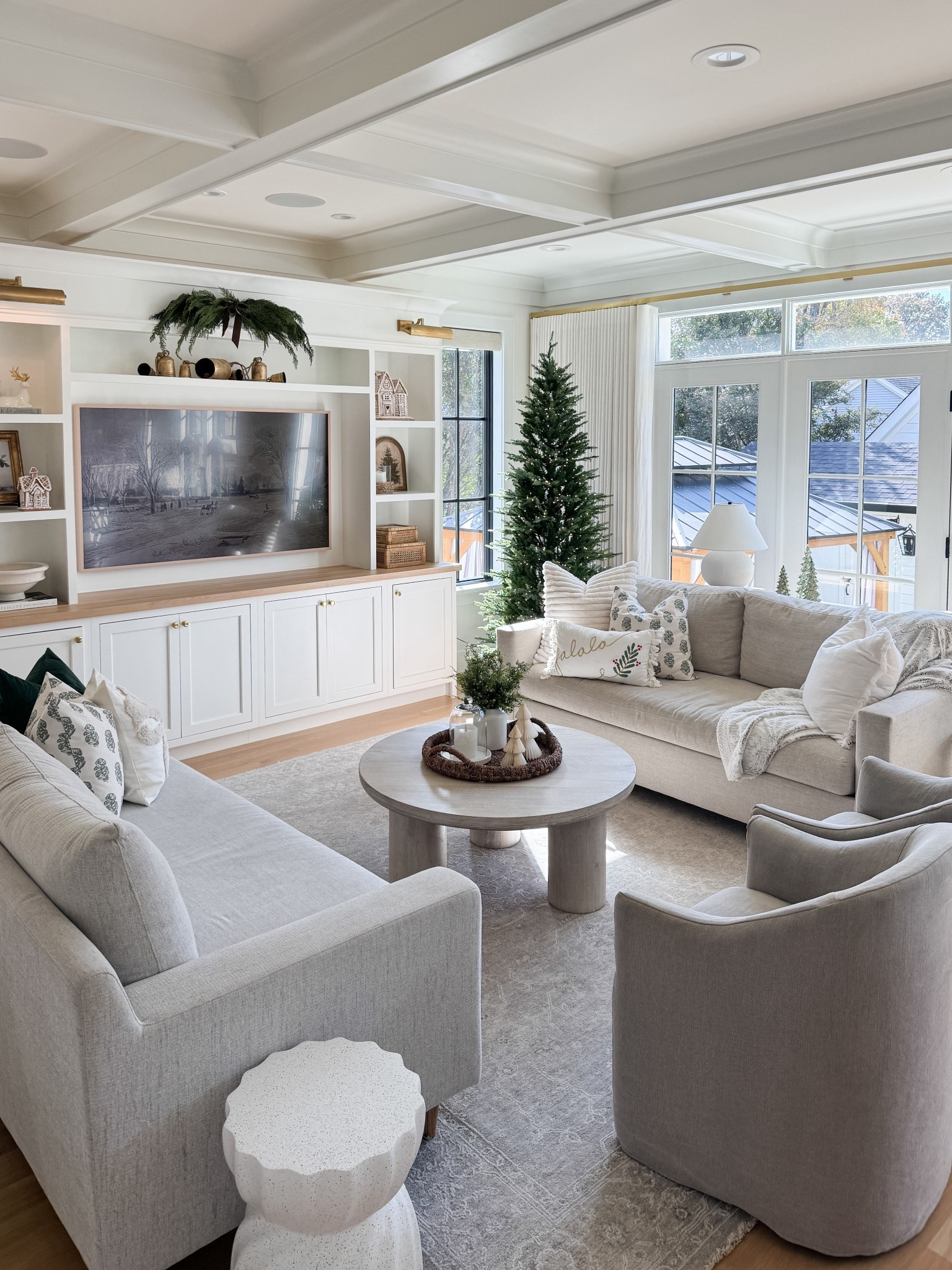 Keeping things simple and neutral for the holidays this year… layers of greenery, warm whites, and pieces that feel calm in the middle of the busy season.

#LTKHome #LTKSeasonal #LTKHoliday