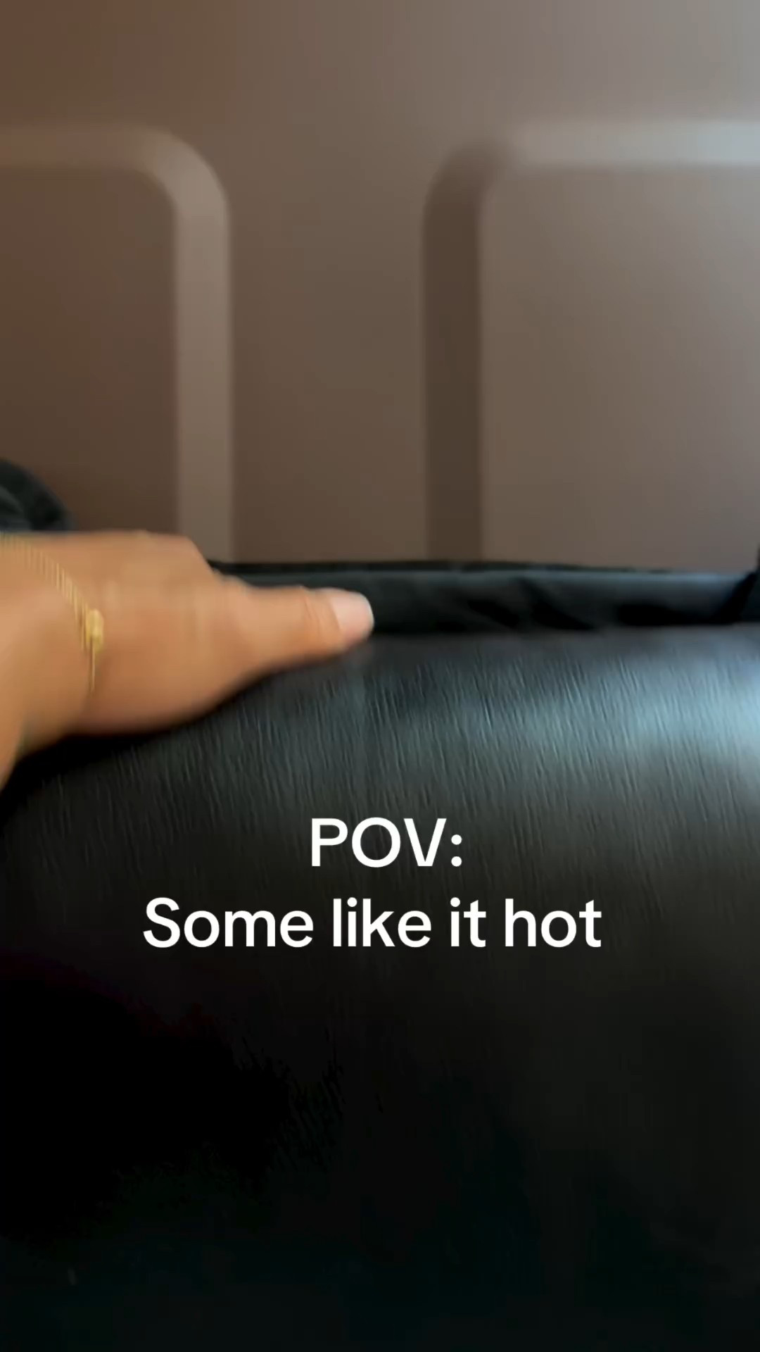 SOME LIKE IT HOT! 

And I love my @higherdose  infrared sauna blanket. 

@higherdose this infrared sauna blanket with towel insert really is the perfect addition to my morning self-care routine because IYKMYK i love a slow morning and I love a good sweat 💦 

#selflove #selfcareroutine #higherdosedetox #infraredsauna #morningritual #lovenotes #lovenotesinmotion