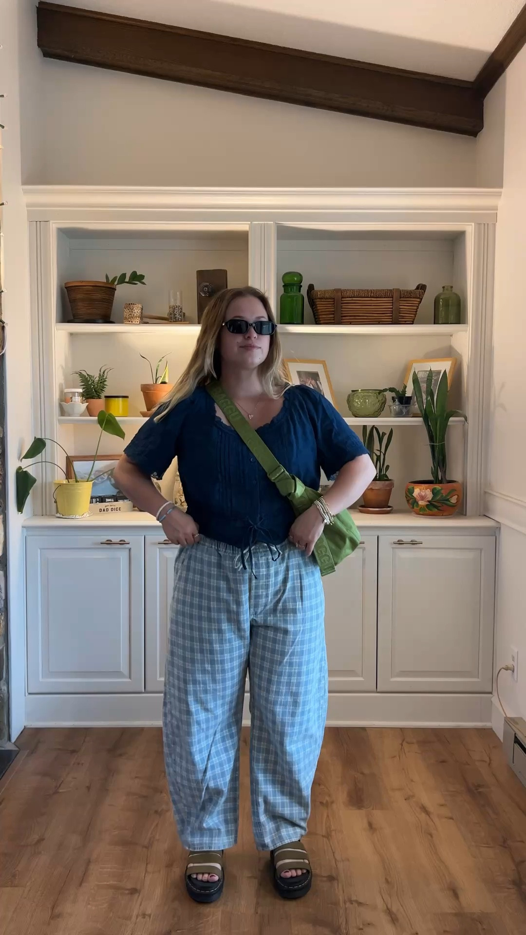 Blue for the blue skies today 💙 

@Gap @Dr. Martens @BAGGU @Amazon Fashion @Made by Mary Jewelry 

#ootd #size12fashion #size12 #outfit #barreljeans 