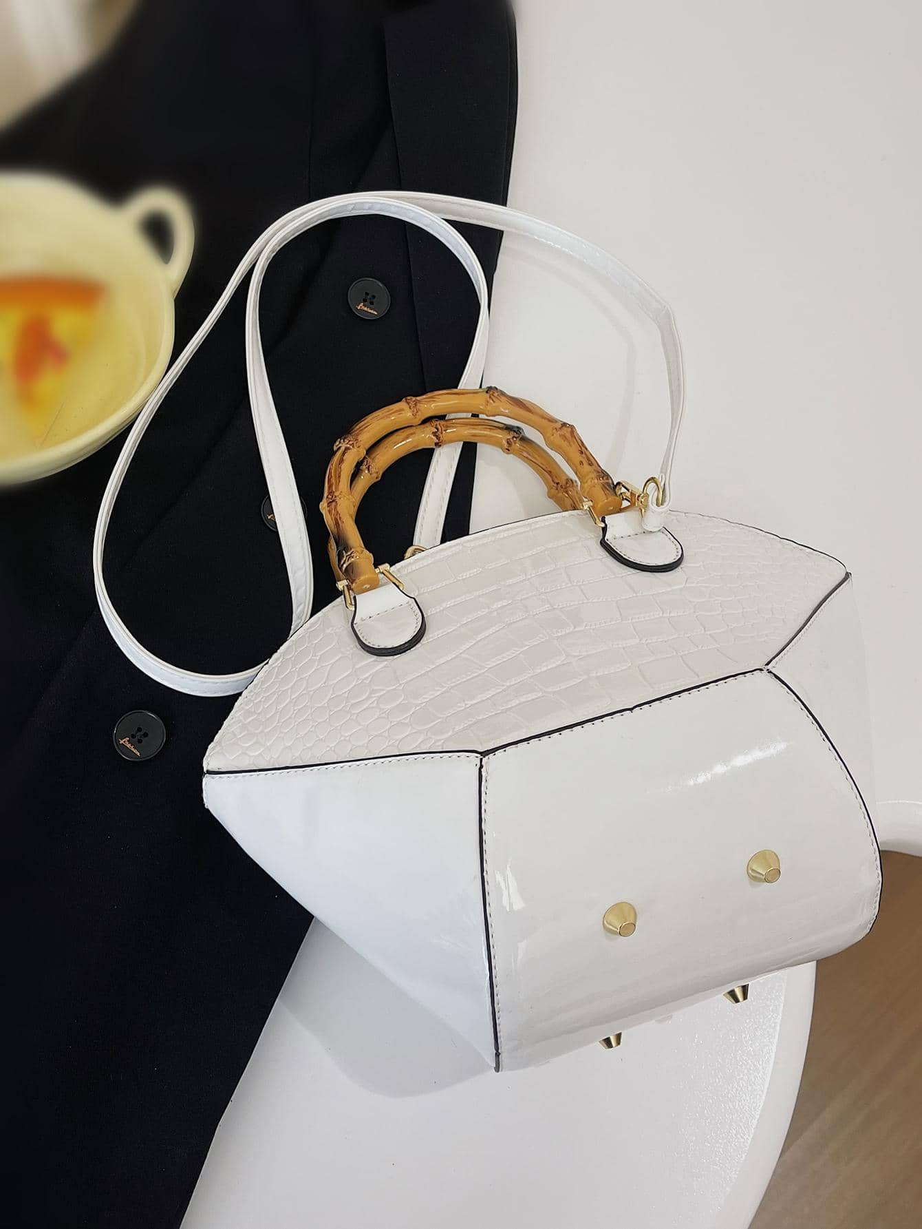 Crocodile Embossed Dome Bag PU Bamboo Joint Handle
       
              
              $20.30   ... | SHEIN