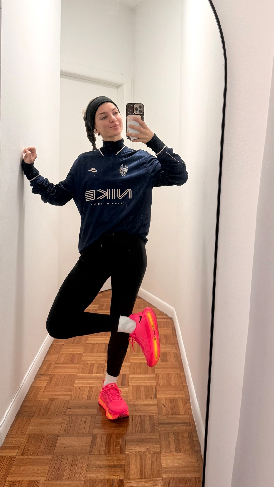 Wearing a xs in the top

#LTKfitnessgoals #LTKU #LTKActive