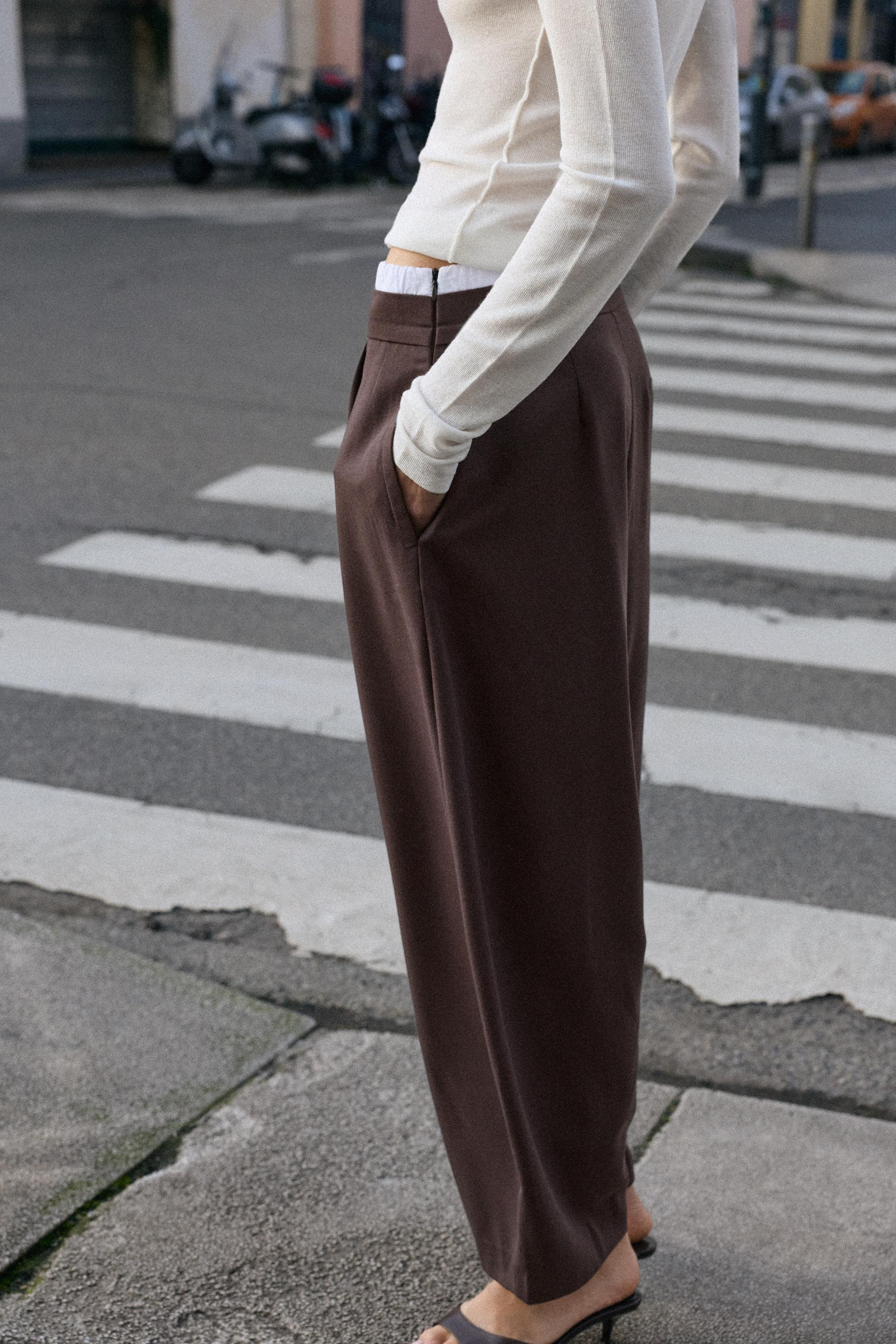 BARREL TROUSERS WITH DOUBLE WAIST | Zara UK