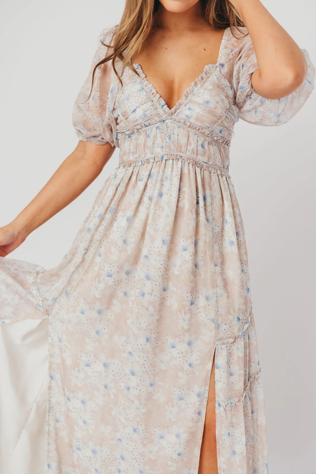 Daphne Maxi Dress in Beige Blue Floral - Bump Friendly & Inclusive Siz | Worth Collective