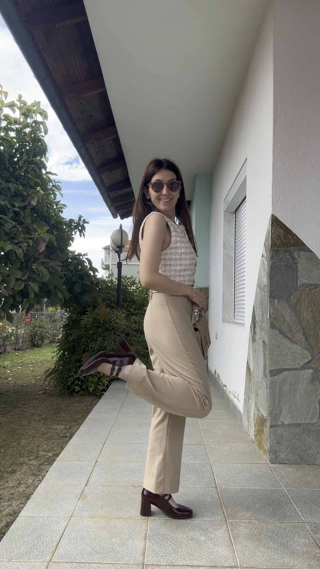 Beige, burgundy and pink is my version of autumn colours 😍 The soft pastel colours combined with the richness of burgundy make the outfit autumnal but girly soft ☺️

#LTKeurope #LTKautumn #LTKshoes