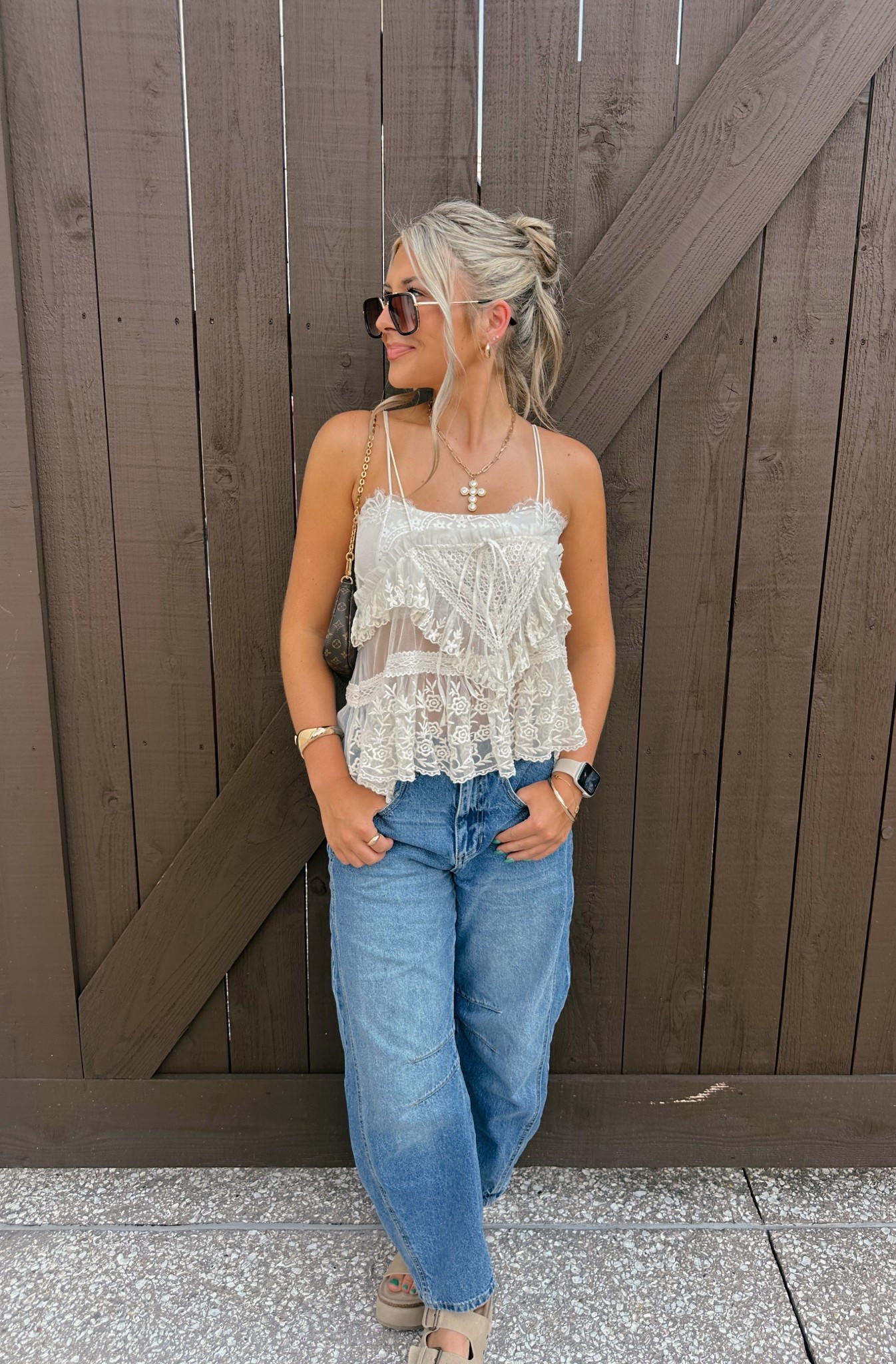 ootd for The Fray!! 
XS in the top!!
XS in the jeans!! 

#LTKStyleTip