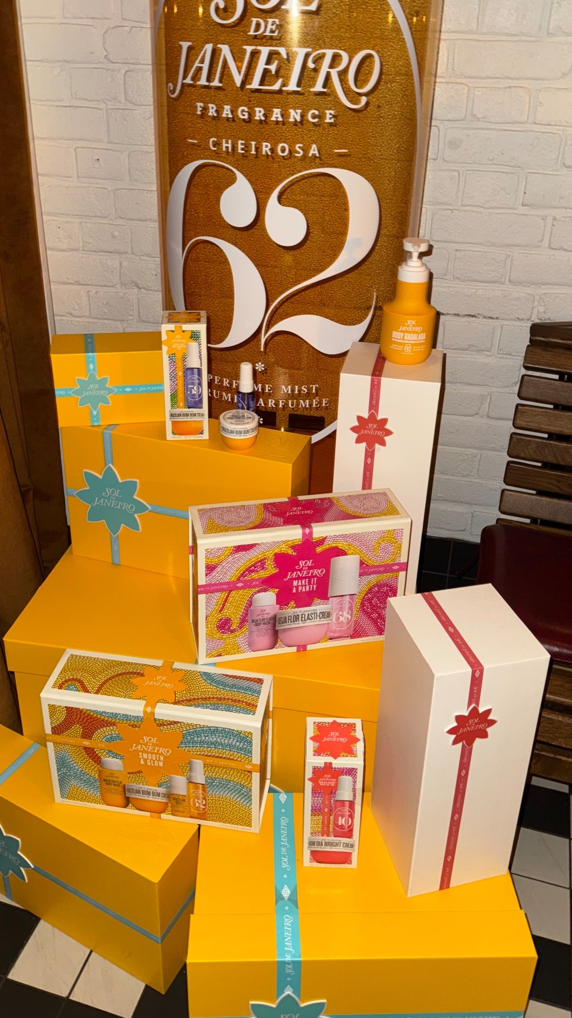 Sol De Janeiro Christmas gifting sets on ASOS!✨🛍️