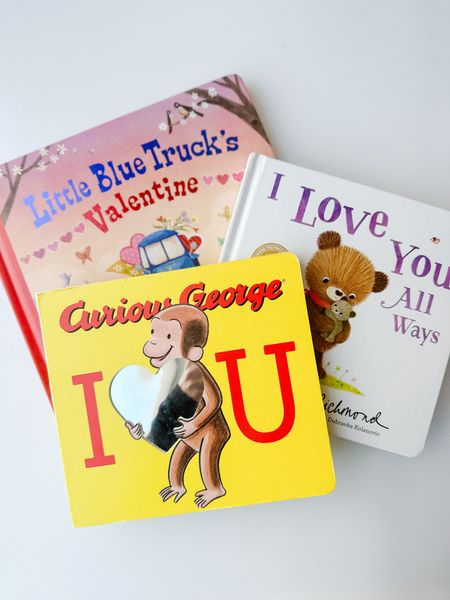 Valentine’s Day books were loving 🩷