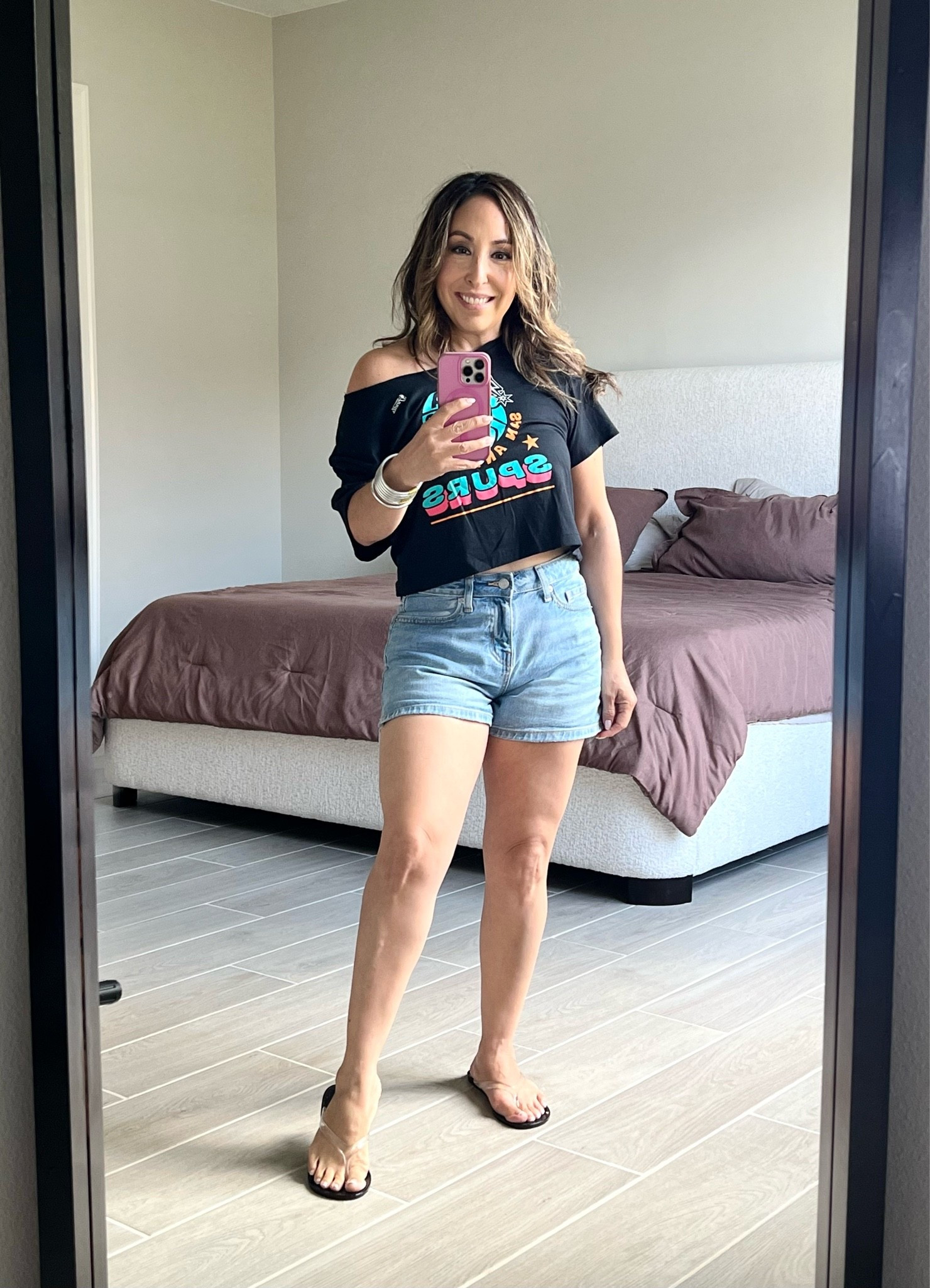 The denim shorts are the focus here even though the jelly flip flops are too cute not to mention! Ok, but these shorts are the perfect “mom shorts”  for the summer!

#LTKootd #LTKPetite #LTKmomlife