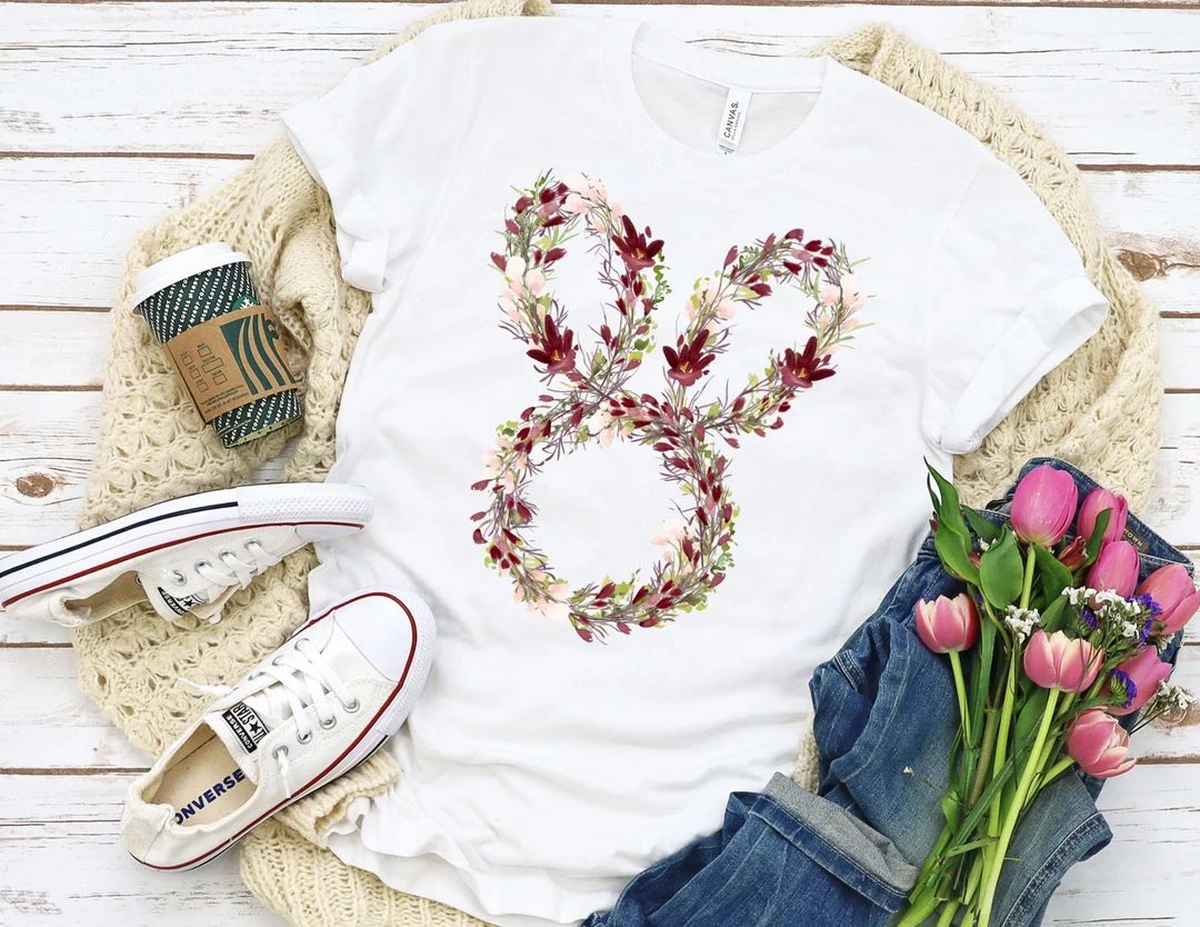 Floral Easter Bunny Shirt, Bunny Shirt, Cute Easter Bunny T-Shirt, Happy Easter, Shirt with Bunni... | Etsy (US)