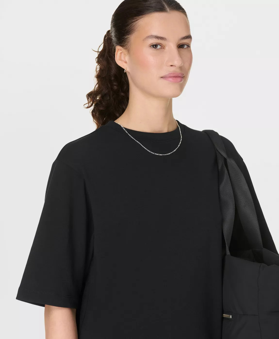Elevated Cotton Longline T-Shirt - Black | Women's T-Shirts | Sweaty Betty | Sweaty Betty UK