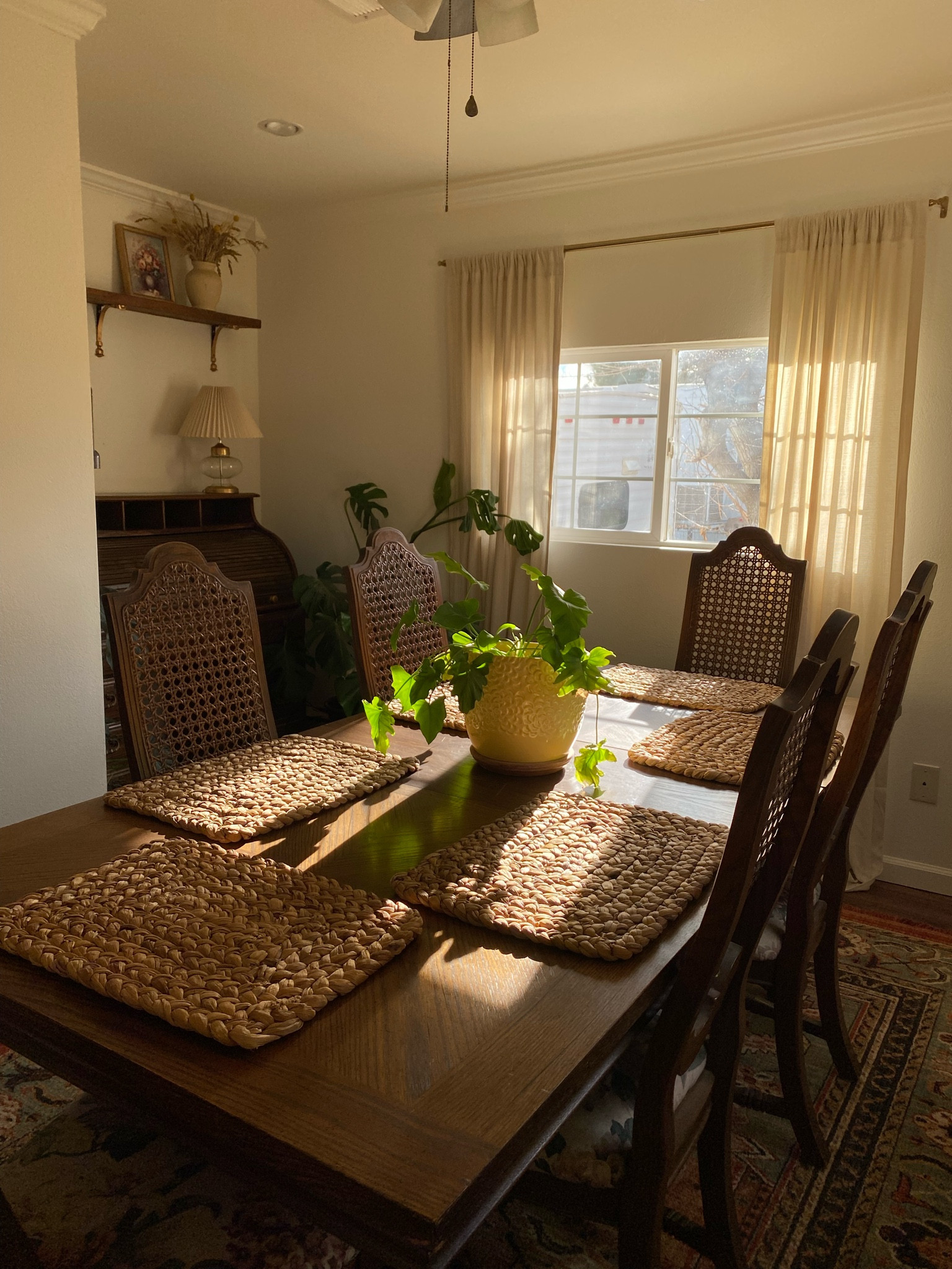 #diningroom #vintage #rattan #gold

#LTKhome #LTKSeasonal