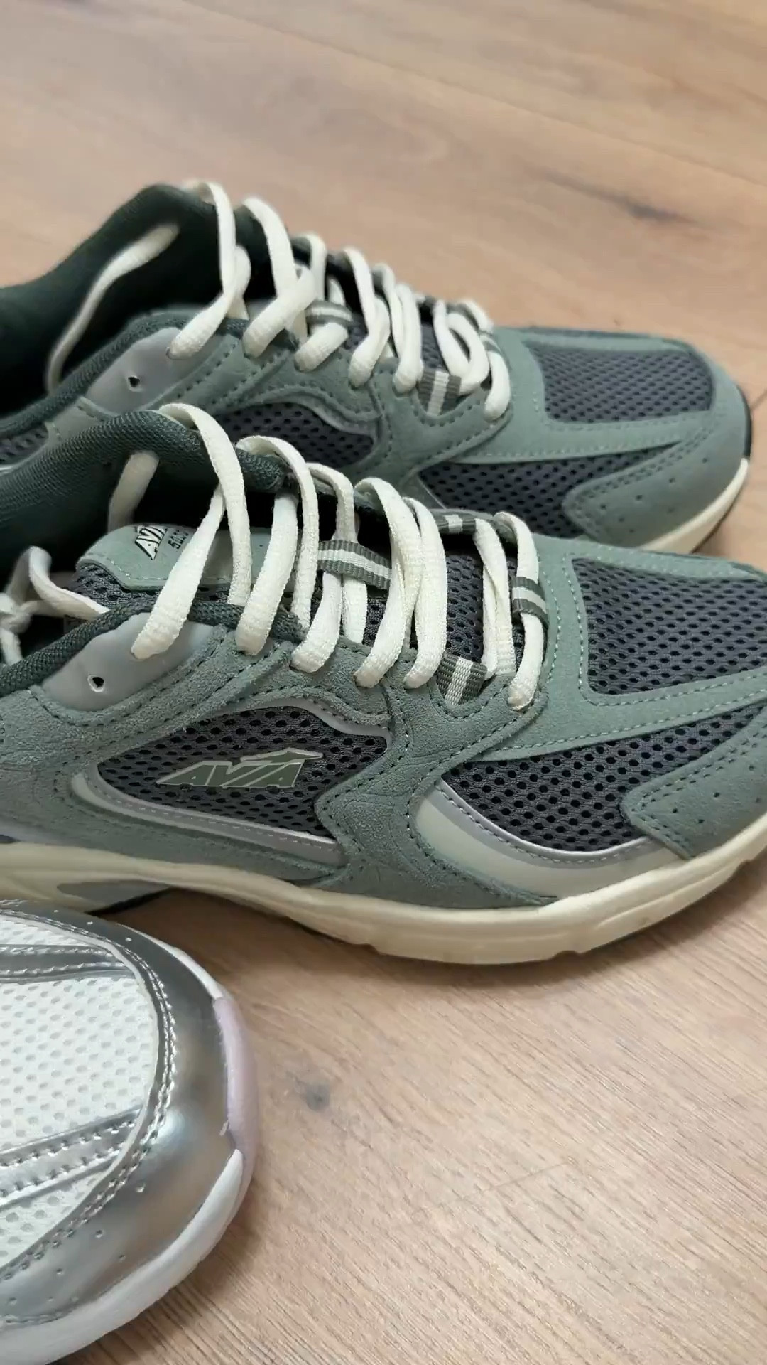 Scroll to shop these trending retro-style sneakers that are quickly becoming a favorite for everyday outfits. The sporty design and neutral color options make them easy to pair with leggings, denim, or casual sets, making them a versatile wardrobe staple that helps lower the cost per wear over time.

Perfect for everyday casual outfits, travel days, running errands, gym looks, and athleisure styling.

5'4" | 138 lbs | 34D bust | 27" waist | 40" hips

#LTKActive #LTKSaleAlert #LTKfitnessgoals

#LTKgrwm #LTKootd #LTKPetite