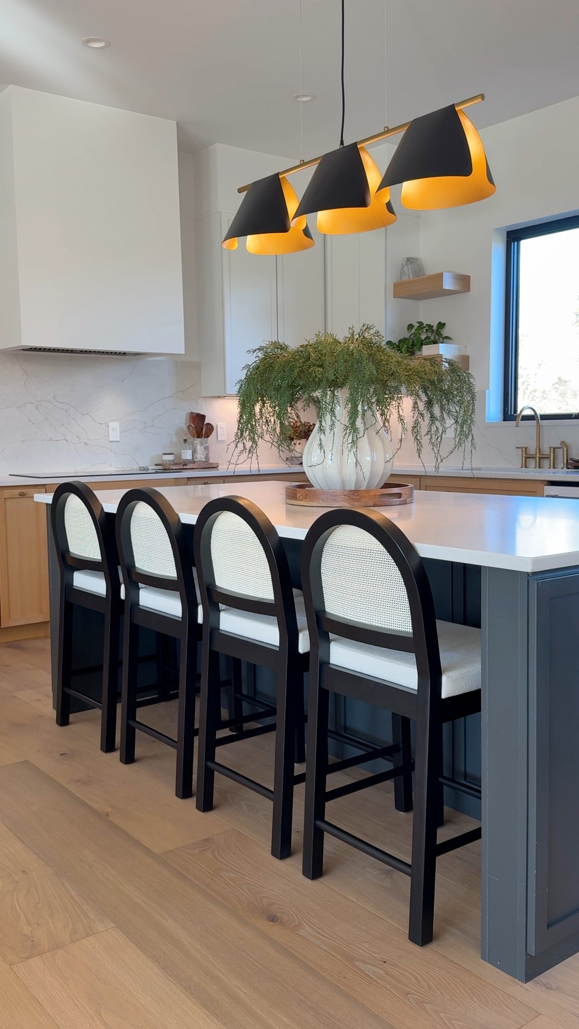 In love with our new bar stools 😍
 


#LTKHome