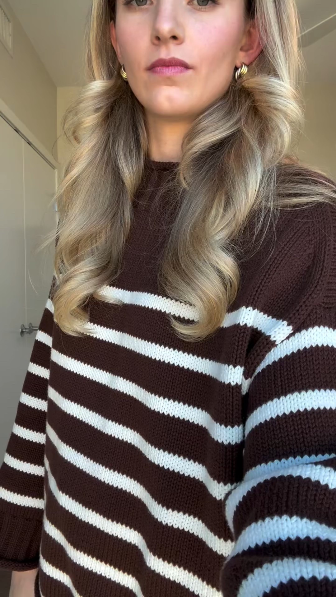 The only thing better than the @jcrew roll neck sweater is the mini version 🤗

#fallfashion #style #ootd #outfitinspo #trending