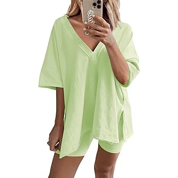Yanekop Womens Oversized 2 Piece Outfit Sets Reversible V Neck T Shirt Biker Shorts Sports Tracks... | Amazon (US)
