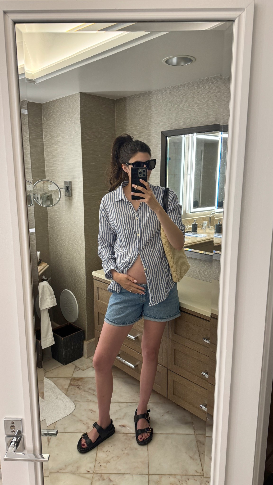 Maternity shorts (without a belly band) that I’ve been loving. 

#LTKSeasonal #LTKFindsUnder50 #LTKBump